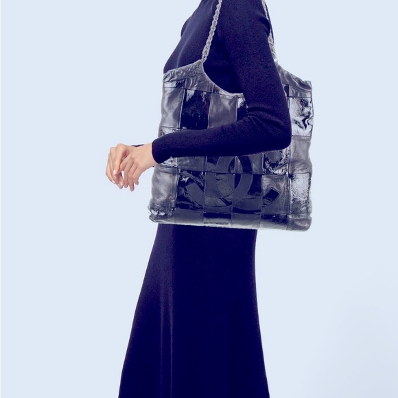 CHANEL Authentic Tote Handbag - Picture 10 of 10